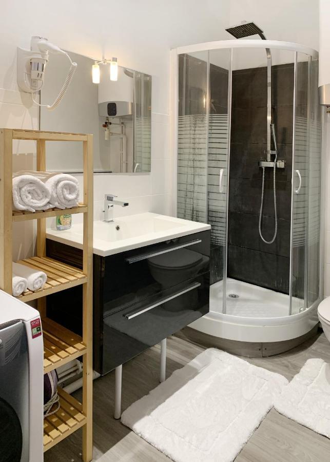 Suite Cosy Flat - Hyper-Centre Avec Sauna Privatif Senlis (Oise) Exterior foto